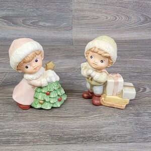 Homeco Porcelain‎ Figurine Boy Girl Christmas Tree Presents 5556 lot of 2